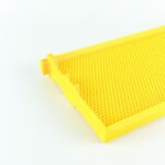 One-Piece Dadant Beehive Frame - Image 10