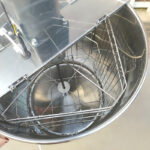 4-Frame Electric Honey Extractor - Image 5